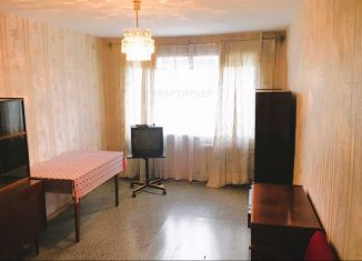 Продаю 2-ком. квартиру, 49 м2, Ачинск, 6-й микрорайон, 12