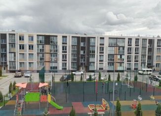 Продаю однокомнатную квартиру, 38 м2, Калининград, улица Сержанта Мишина, 81к3