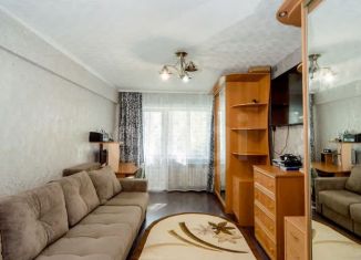 Продаю трехкомнатную квартиру, 58.5 м2, Бийск, улица Воинов-Интернационалистов, 90