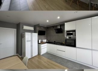 Продаю 2-ком. квартиру, 81.2 м2, Рязань, улица Горького