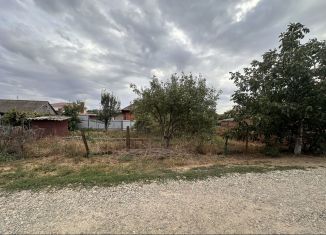 Продам земельный участок, 3.6 сот., Краснодарский край, Новокубанская улица, 16