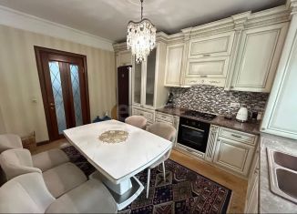 Продаю 3-ком. квартиру, 70 м2, Махачкала, проспект Имама Шамиля, 43Б