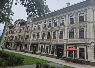 Продаю двухкомнатную квартиру, 89.3 м2, Татарстан, улица Габдуллы Тукая, 71