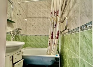 Продам 2-комнатную квартиру, 44 м2, Каменск-Шахтинский, переулок Башкевича, 98