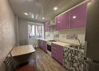 Сдается в аренду 1-комнатная квартира, 38 м2, Саратов, улица имени К.П. Панченко, 2