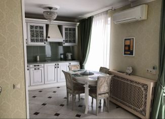 Продается трехкомнатная квартира, 86.4 м2, Республика Башкортостан, Революционная улица, 72