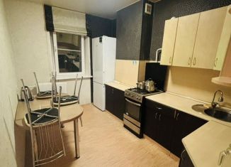 Сдам 2-ком. квартиру, 50 м2, Ижевск, Партизанская улица, 42