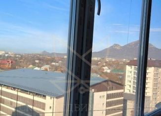 Продается 3-ком. квартира, 109.8 м2, Пятигорск, Оранжерейная улица, 21к1