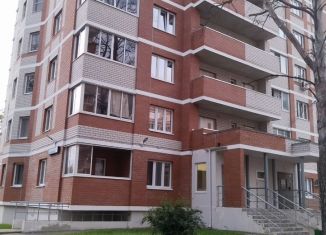 Продается 2-ком. квартира, 50.5 м2, Калужская область, Комсомольская улица, 11