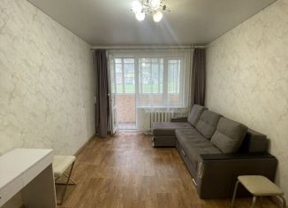 Продам 2-комнатную квартиру, 53 м2, Киров, улица Менделеева, 26