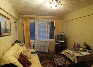 Продается 4-комнатная квартира, 64 м2, Астрахань, улица Софьи Перовской, 107А