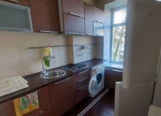 Сдам 2-ком. квартиру, 50 м2, Череповец, улица Металлургов, 4