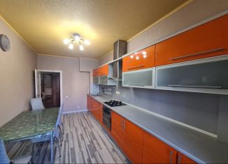 Продаю 3-ком. квартиру, 80 м2, Ростов-на-Дону, улица 339-й Стрелковой Дивизии, 31