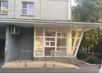 Продается торговая площадь, 122 м2, Краснодарский край, улица Айвазовского, 104