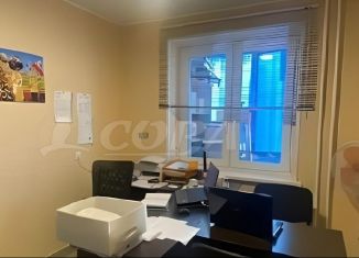 Продам помещение свободного назначения, 36 м2, Тюмень, улица Мебельщиков, 14