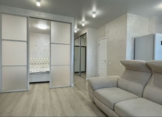 Сдам 1-ком. квартиру, 45 м2, Хабаровск, улица Морозова Павла Леонтьевича, 97/1