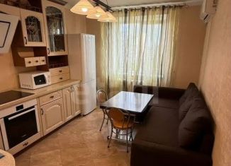 Продам 2-ком. квартиру, 64.2 м2, Тюмень, улица Московский Тракт, 143к1