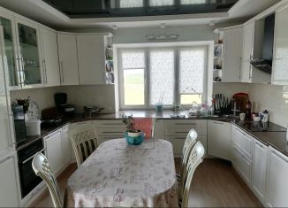 2-ком. квартира на продажу, 70 м2, Старый Оскол, микрорайон Степной, 22