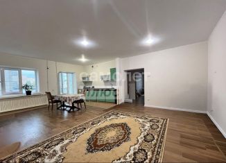 Продам трехкомнатную квартиру, 100 м2, Пенза, улица Антонова, 15