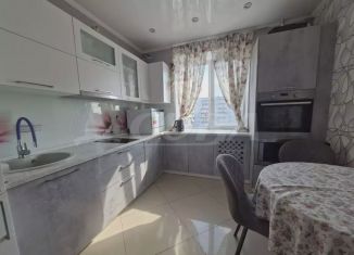 Сдается 2-комнатная квартира, 51 м2, Тобольск, 9-й микрорайон, 17А