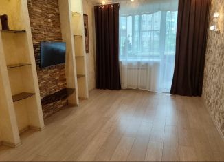 Сдается двухкомнатная квартира, 44 м2, Череповец, Первомайская улица, 19