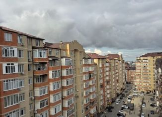 Продам 2-ком. квартиру, 51 м2, Махачкала, Газопроводная улица, 8к6