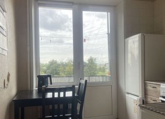 Продаю 2-ком. квартиру, 38.7 м2, Москва, улица Плющева, 18к1, метро Стахановская