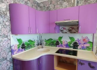 Продается 2-комнатная квартира, 42.8 м2, Озёрск, проспект Карла Маркса, 10