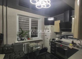 Сдача в аренду 1-ком. квартиры, 39 м2, Старый Оскол, микрорайон Заречье, 6