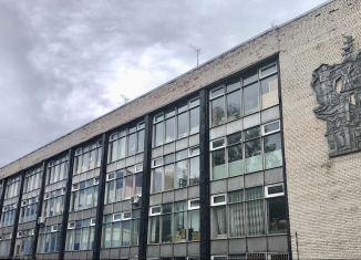 Сдам производство, 2300 м2, Ленинградская область, улица 120-й Гатчинской Дивизии, 10