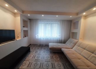 Четырехкомнатная квартира в аренду, 78.5 м2, Тобольск, 3-й микрорайон, 31