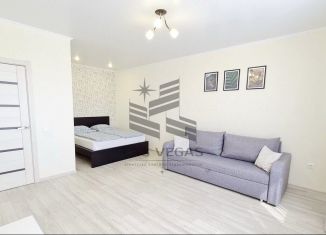 Сдам в аренду однокомнатную квартиру, 40 м2, Татарстан, улица Бондаренко, 34