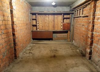 Сдается гараж, 18 м2, Екатеринбург, улица Фронтовых Бригад, 12