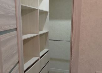 Сдаю 1-комнатную квартиру, 35 м2, Татарстан, проспект Строителей, 70