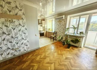 Продам 3-ком. квартиру, 55 м2, Ростов-на-Дону, проспект Ленина, 48/3