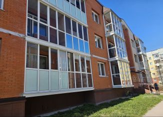 Продаю 2-ком. квартиру, 59.5 м2, Северодвинск, улица Чеснокова, 11