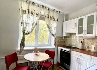 Сдаю в аренду 2-ком. квартиру, 43.2 м2, Санкт-Петербург, улица Маршала Тухачевского, 3