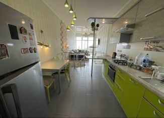 2-комнатная квартира в аренду, 60 м2, Крым, Ореховая улица, 32АлитГ