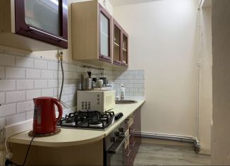 Сдача в аренду двухкомнатной квартиры, 50 м2, Крым, Караимская улица, 47/31