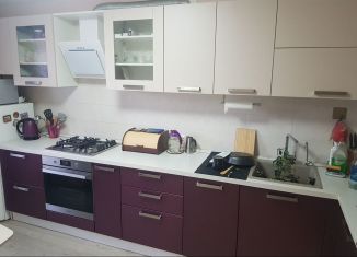 Сдача в аренду 2-ком. квартиры, 72 м2, Ярославль, улица Панина, 5к6