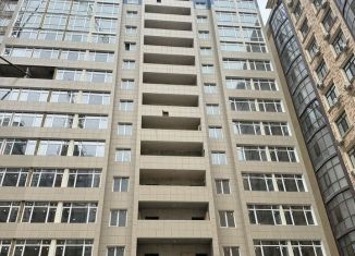 2-комнатная квартира на продажу, 72.2 м2, Махачкала, улица Времена Года, 7Е