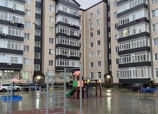 Продам 2-ком. квартиру, 60 м2, Дагестан, улица Каспийское шоссе, 30