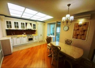 Сдаю в аренду двухкомнатную квартиру, 81 м2, Калуга, улица Академика Королёва, 22