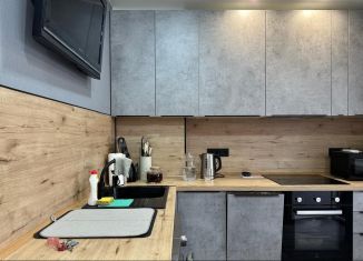 Продам 3-ком. квартиру, 65.3 м2, Новомосковск, Рудничная улица, 27