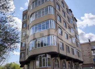 Продажа 2-комнатной квартиры, 65 м2, Горячий Ключ, улица Ленина, 199Б