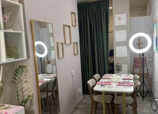 Сдача в аренду помещения свободного назначения, 12.8 м2, Санкт-Петербург, метро Маяковская, Кирочная улица, 26