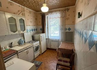 Сдам 2-ком. квартиру, 48 м2, Таганрог, улица Фрунзе, 148
