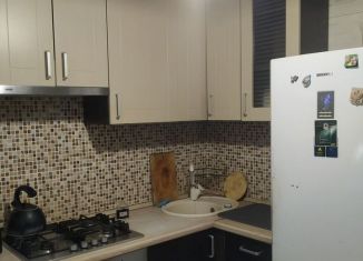 Сдаю двухкомнатную квартиру, 60 м2, Ярославль, улица Кудрявцева, 21/32