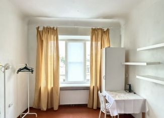 Комната на продажу, 34 м2, Санкт-Петербург, 15-я линия Васильевского острова, 18