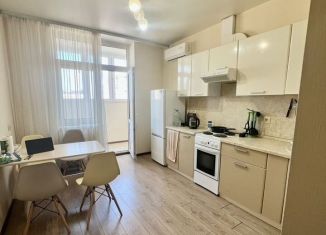 Продаю однокомнатную квартиру, 40 м2, Краснодар, Восточно-Кругликовская улица, 18/1, микрорайон Панорама